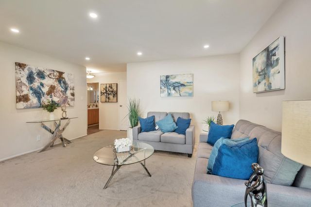 817 N Humboldt Street 202, San Mateo, CA 94401