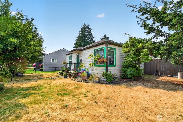 6802 S Ferdinand Street, Tacoma, WA 98409