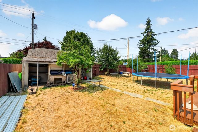 6802 S Ferdinand Street, Tacoma, WA 98409