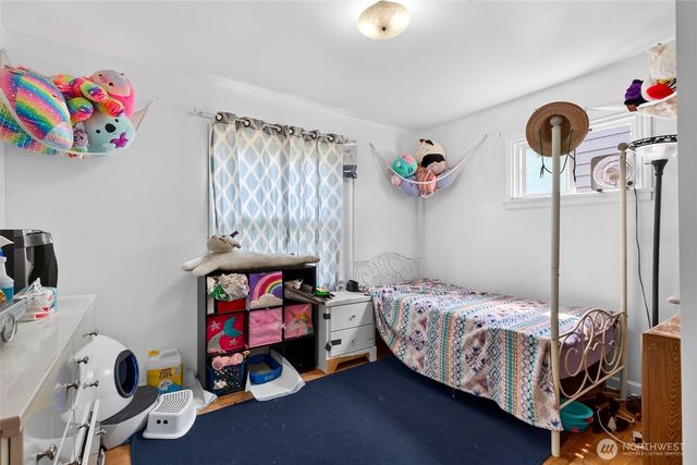 6802 S Ferdinand Street, Tacoma, WA 98409