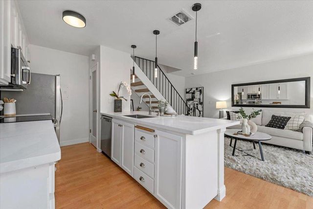 5663 Calmor Avenue 3, San Jose, CA 95123