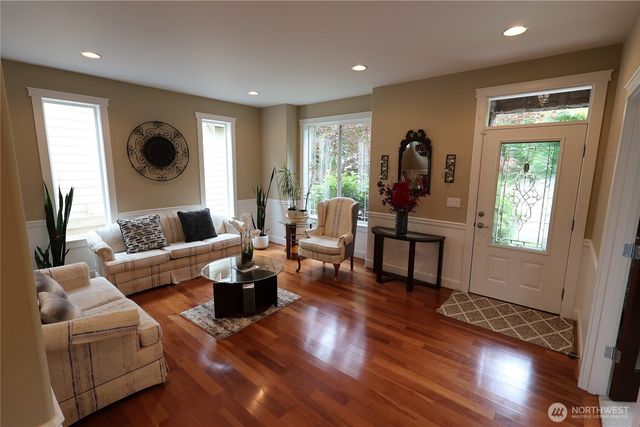 3882 Cameron Drive NE, Lacey, WA 98516