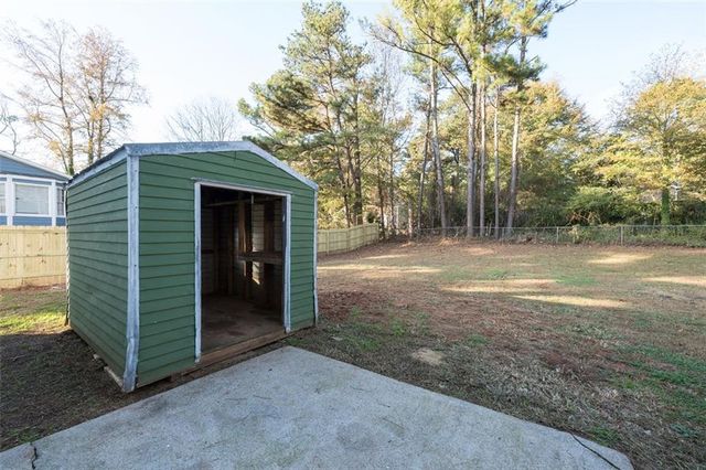 5081 HUBERT Drive, Powder Springs, GA 30127