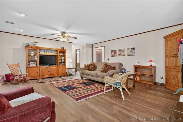 1222 Lariat Drive, Bartlesville, OK 74006