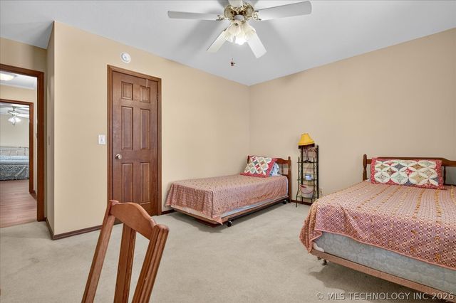 1222 Lariat Drive, Bartlesville, OK 74006