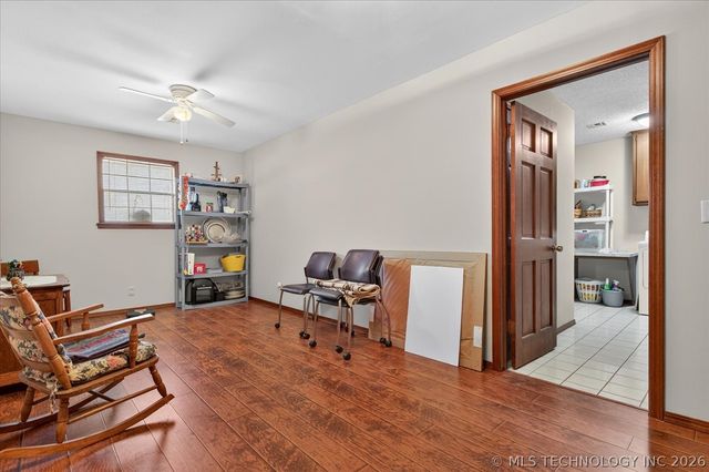 1222 Lariat Drive, Bartlesville, OK 74006