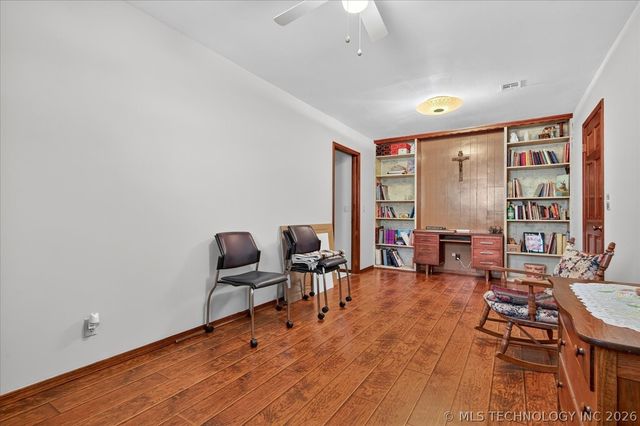 1222 Lariat Drive, Bartlesville, OK 74006
