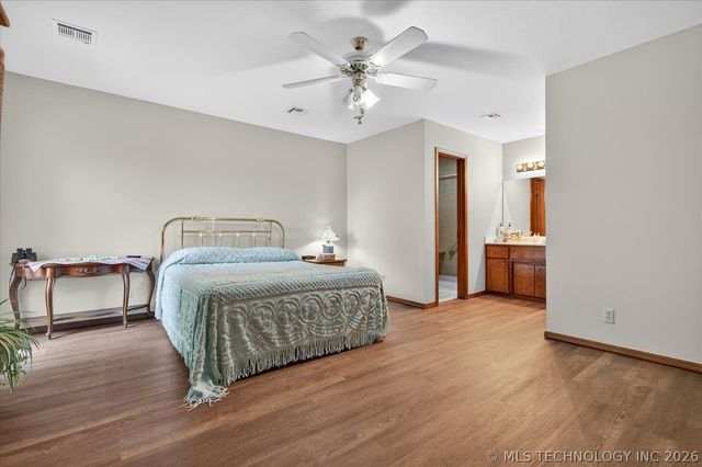 1222 Lariat Drive, Bartlesville, OK 74006