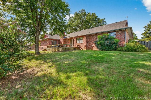 1222 Lariat Drive, Bartlesville, OK 74006