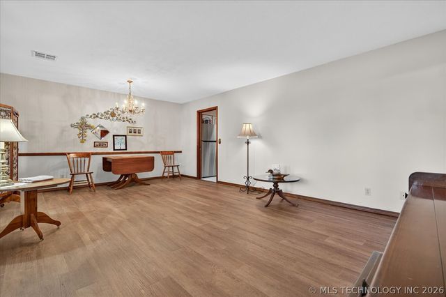 1222 Lariat Drive, Bartlesville, OK 74006