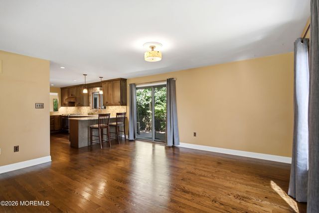 13 Shoveler Lane, Manahawkin, NJ 08050