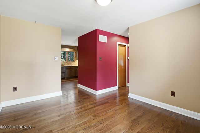 13 Shoveler Lane, Manahawkin, NJ 08050