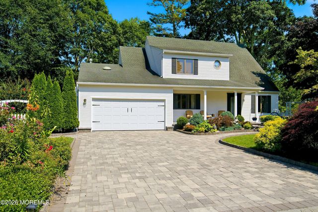 13 Shoveler Lane, Manahawkin, NJ 08050