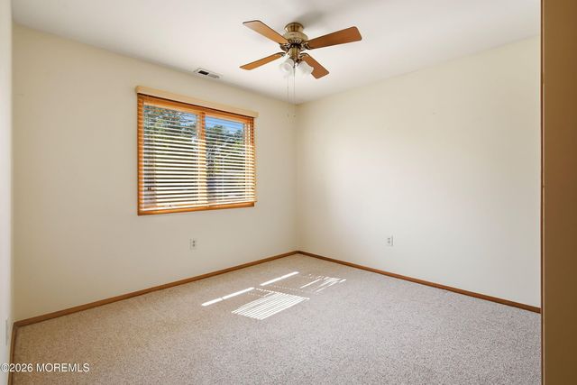 13 Shoveler Lane, Manahawkin, NJ 08050