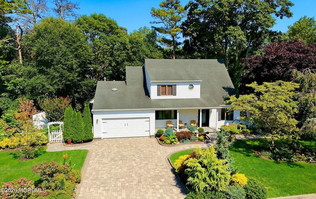 13 Shoveler Lane, Manahawkin, NJ 08050