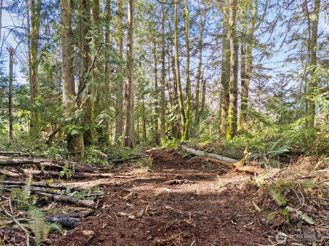 23300 Jefferson Point Road NE, Kingston, WA 98346