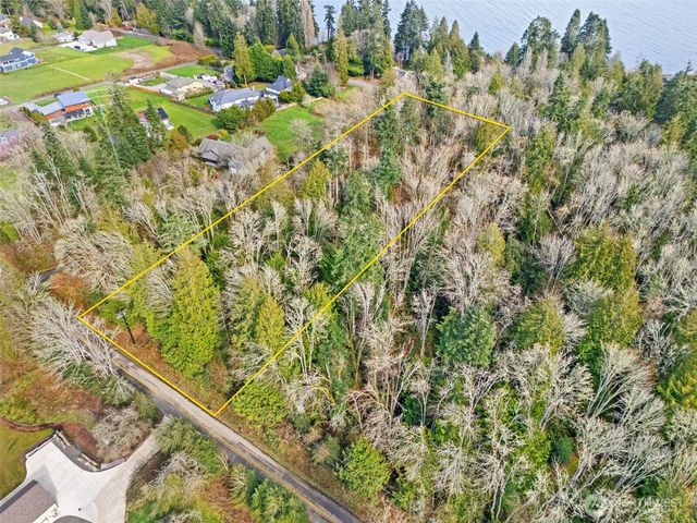 23300 Jefferson Point Road NE, Kingston, WA 98346