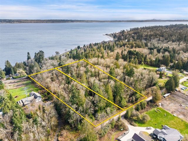 23300 Jefferson Point Road NE, Kingston, WA 98346