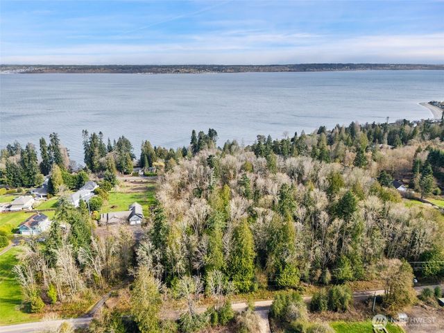 23300 Jefferson Point Road NE, Kingston, WA 98346