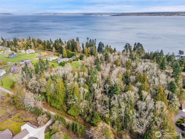 23300 Jefferson Point Road NE, Kingston, WA 98346