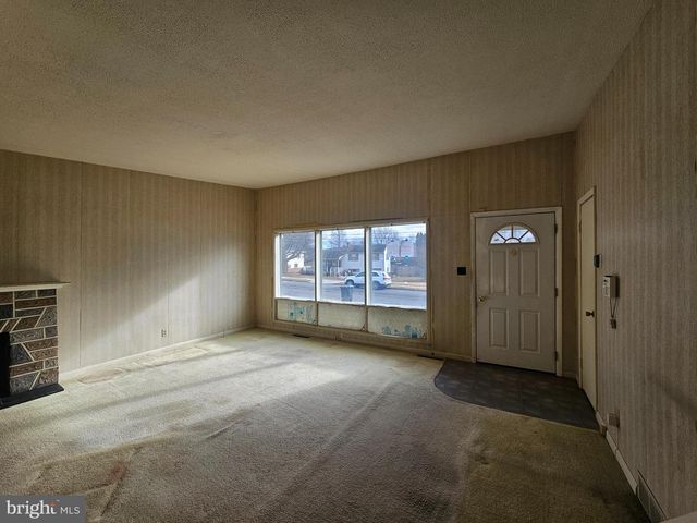 407 E ELM ST, Lebanon, PA 17042