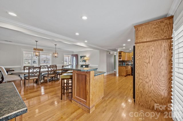 6443 Roanoke Drive, Kannapolis, NC 28081