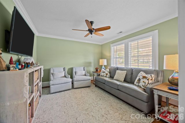 6443 Roanoke Drive, Kannapolis, NC 28081