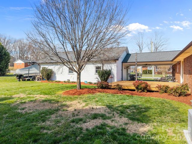 6443 Roanoke Drive, Kannapolis, NC 28081