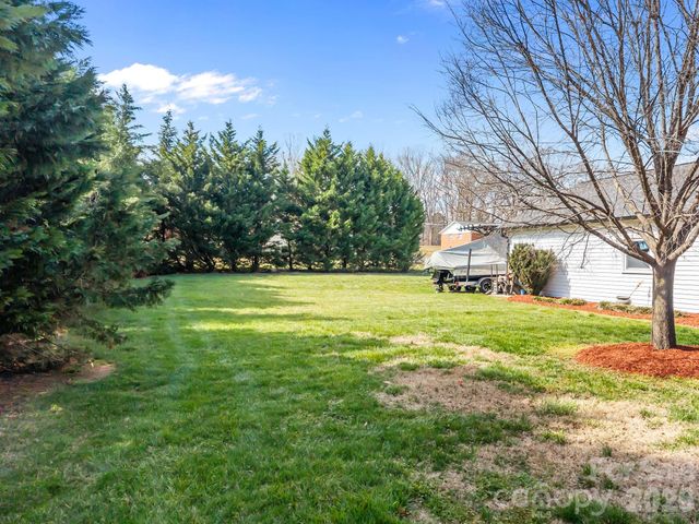 6443 Roanoke Drive, Kannapolis, NC 28081