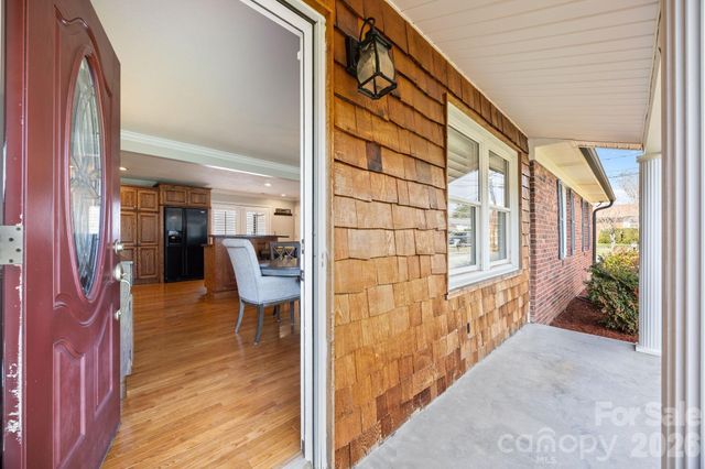 6443 Roanoke Drive, Kannapolis, NC 28081