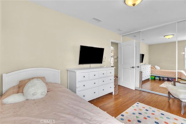 3295 Las Lunas, Pasadena, CA 91107