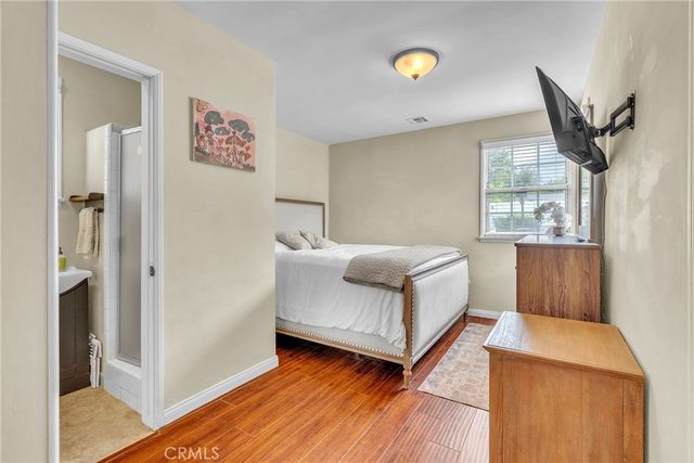 3295 Las Lunas, Pasadena, CA 91107