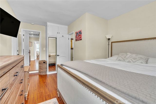 3295 Las Lunas, Pasadena, CA 91107