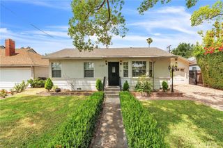 3295 Las Lunas, Pasadena, CA 91107