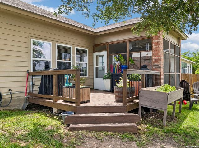 212 Bison Ln, Cibolo, TX 78108