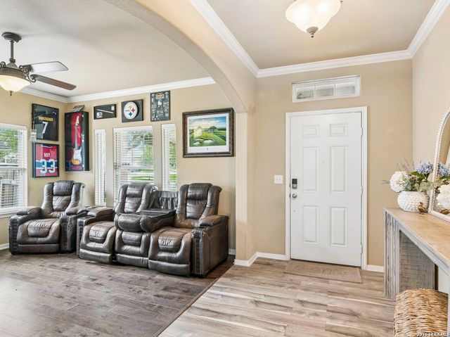 212 Bison Ln, Cibolo, TX 78108