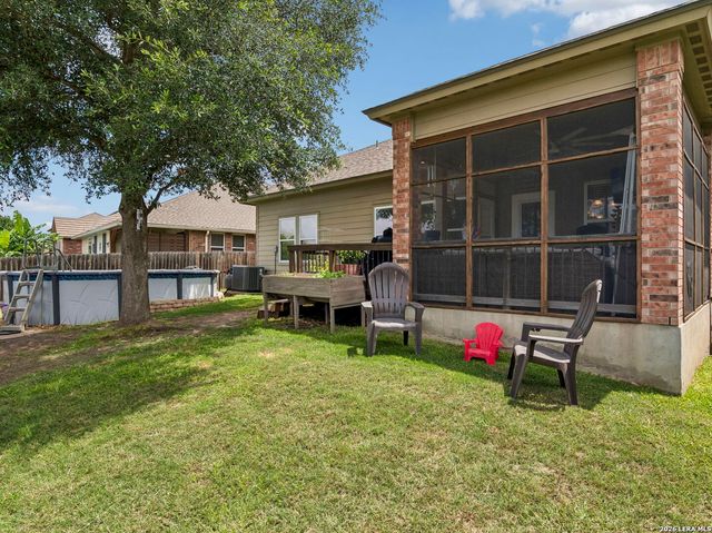 212 Bison Ln, Cibolo, TX 78108