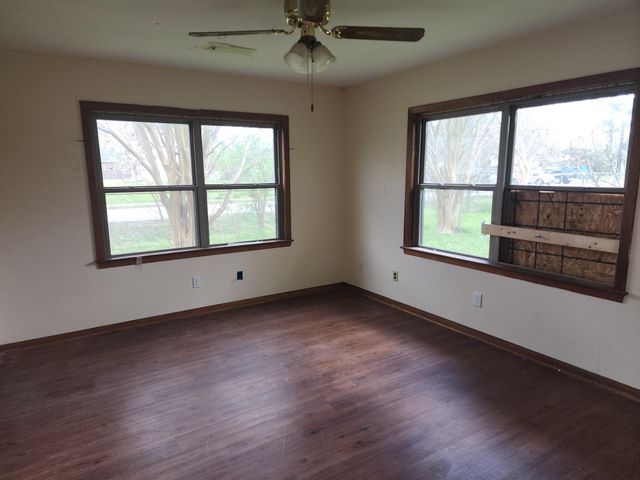 9021 Lomax Street, Houston, TX 77093