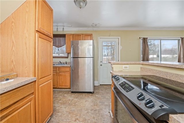 212 Almay Road, Greece, NY 14616