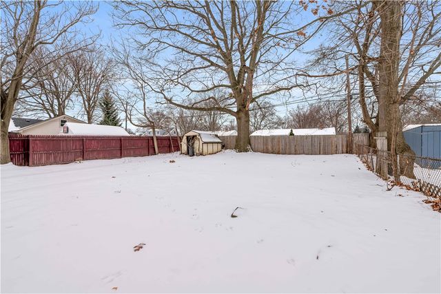 212 Almay Road, Greece, NY 14616