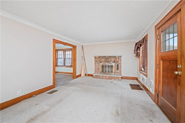 212 Almay Road, Greece, NY 14616