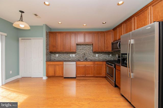 7 KINGSWOOD CT, Westampton, NJ 08060