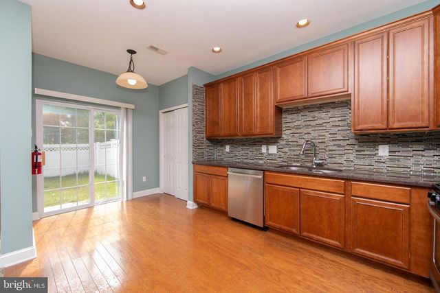 7 KINGSWOOD CT, Westampton, NJ 08060