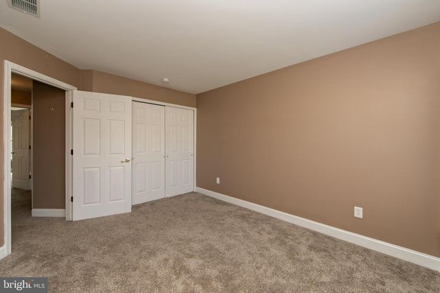 7 KINGSWOOD CT, Westampton, NJ 08060