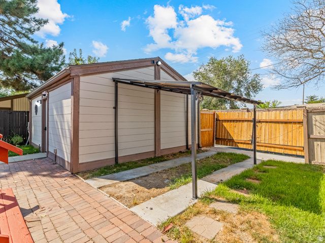 4130 S 2446 W, Taylorsville, UT 84129
