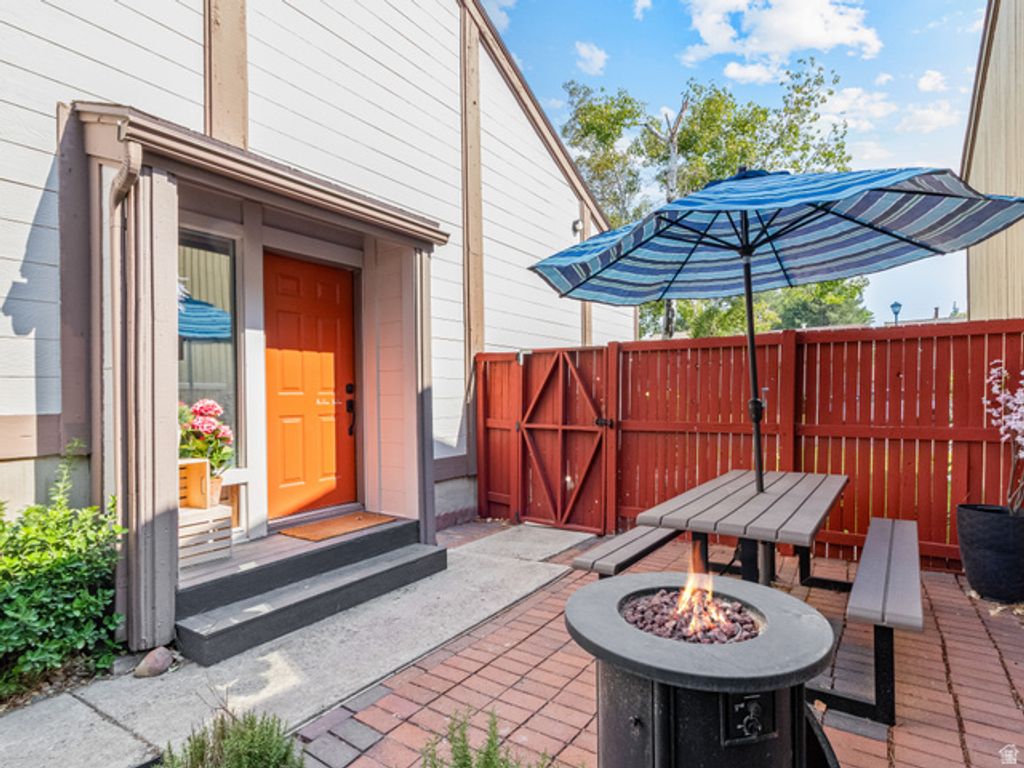 2446 W HARDROCK DR, Taylorsville, UT 84129 — photo 4