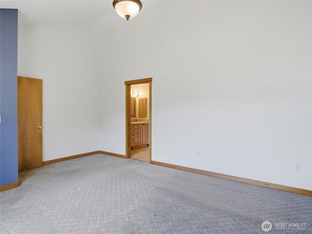 5018 Pleasant Glade Road NE, Olympia, WA 98516