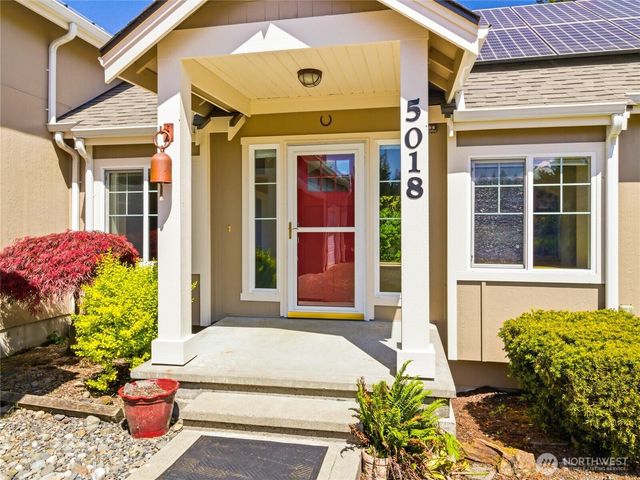 5018 Pleasant Glade Road NE, Olympia, WA 98516