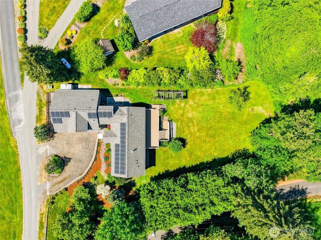 5018 Pleasant Glade Road NE, Olympia, WA 98516