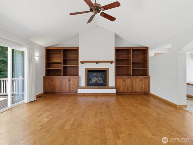 5018 Pleasant Glade Road NE, Olympia, WA 98516